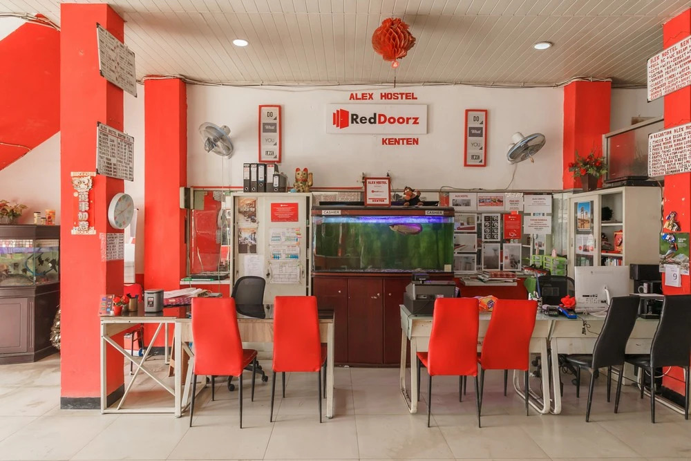 RedDoorz Near Jalan MP Mangkunegara Palembang
