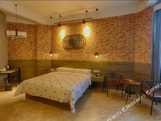 Tizi Hotel