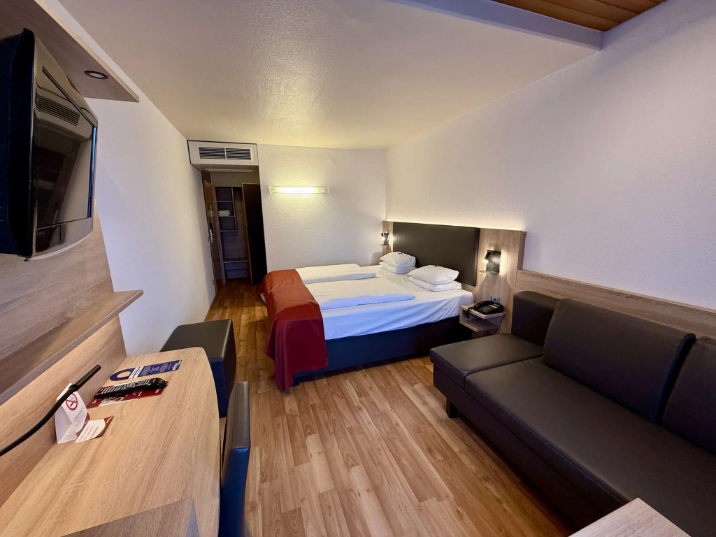 ARVENA Messe Hotel