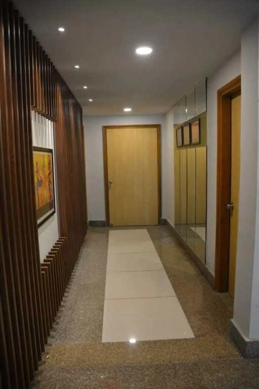 Four Leaf Service Suites