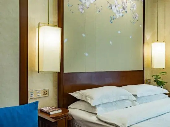 Vias International Hotel (Panzhihua Wanda Plaza)