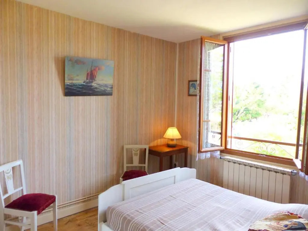 Charmant gîte avec piscine partagée au cœur dun village - FR-1-489-273
