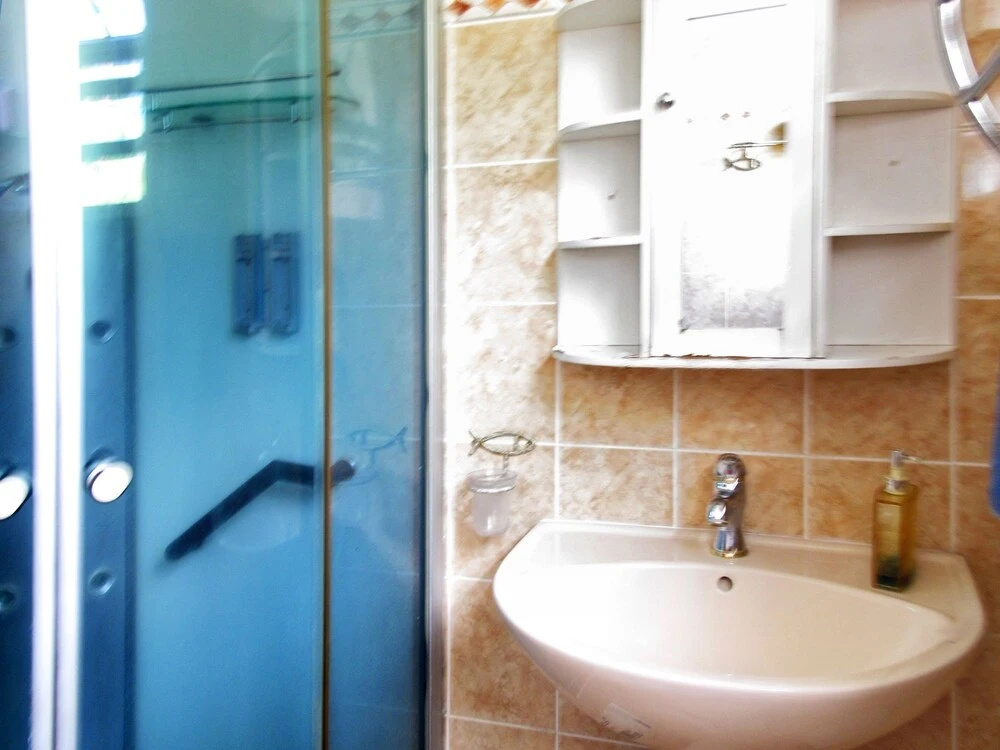 Villa With 5 Bedrooms in Deshaies, With Wonderful sea View, Enclosed G