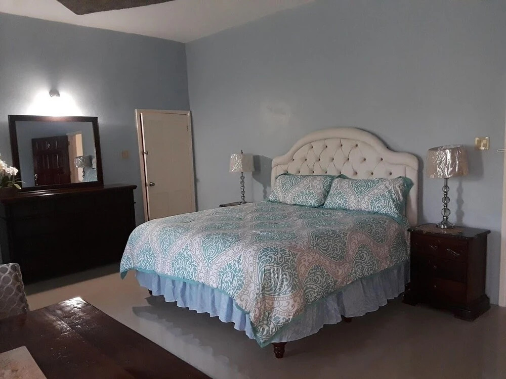 Dela de-Rose Guest House negril Jamaica