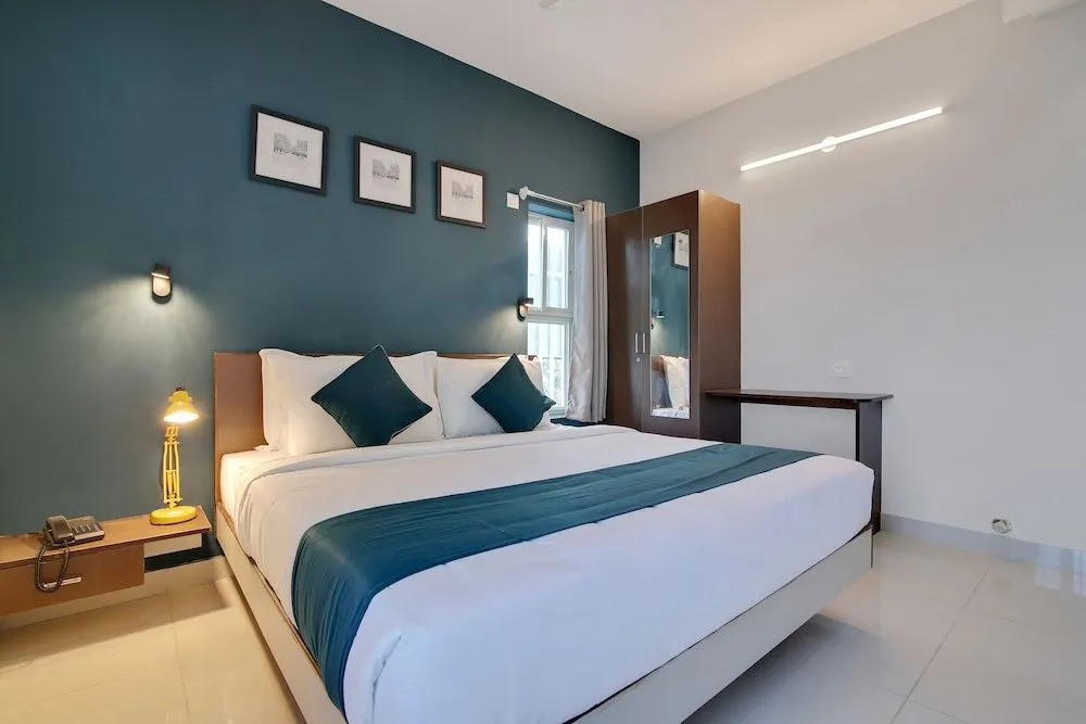SilverKey Executive Stays 46745 Opposite Vinayaka Apartments