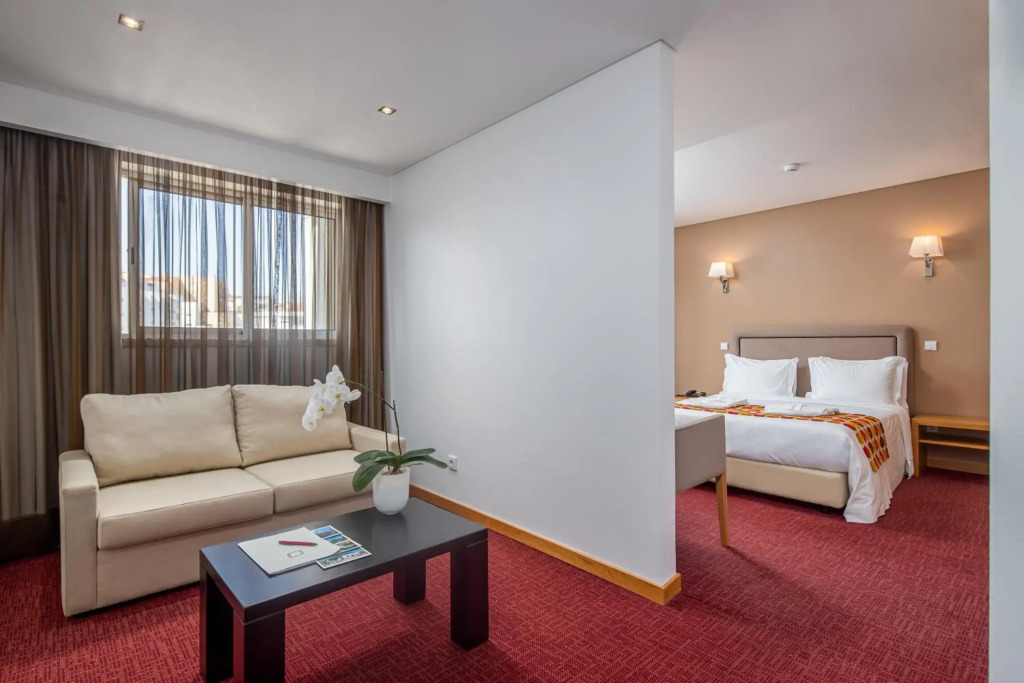 Отель Stay Hotel Leiria