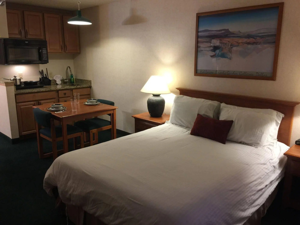3 Peaks Lodge