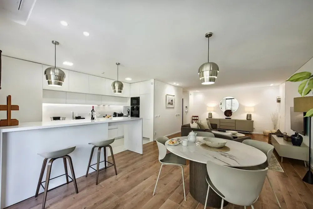 Del Mar Apartment - BT