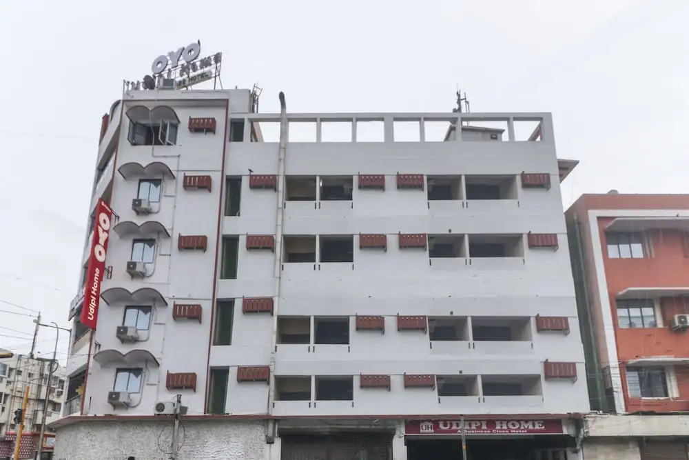 OYO 43893 Uhome Hotel Pvtltd