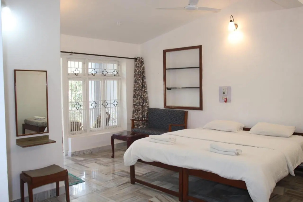 Peravel Beach Holiday Home