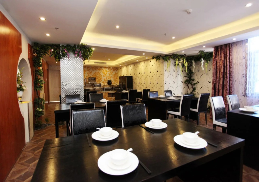 Gangcheng Hotel
