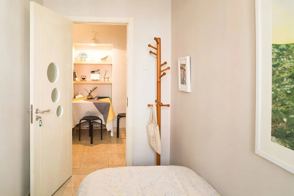 Cactus space-Sanlitun Photography themed Apartment