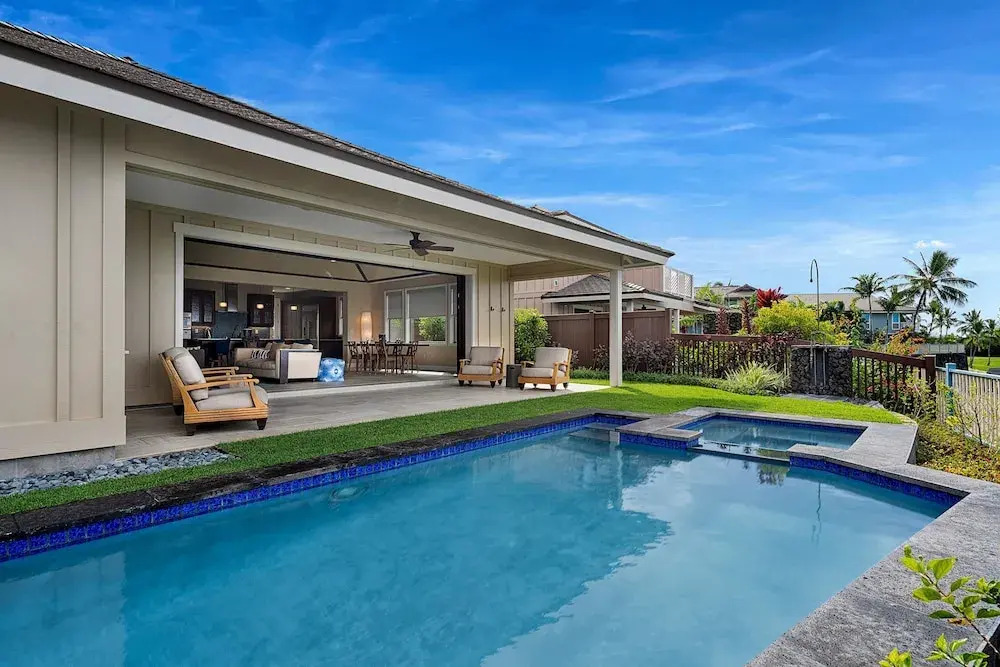 Unbelievable Ocean Front View w Pool - AC - Outdoor Seating!- Vrkcv