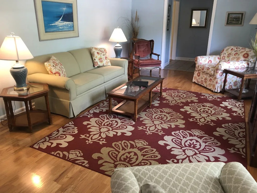 BEACHCOMBER home