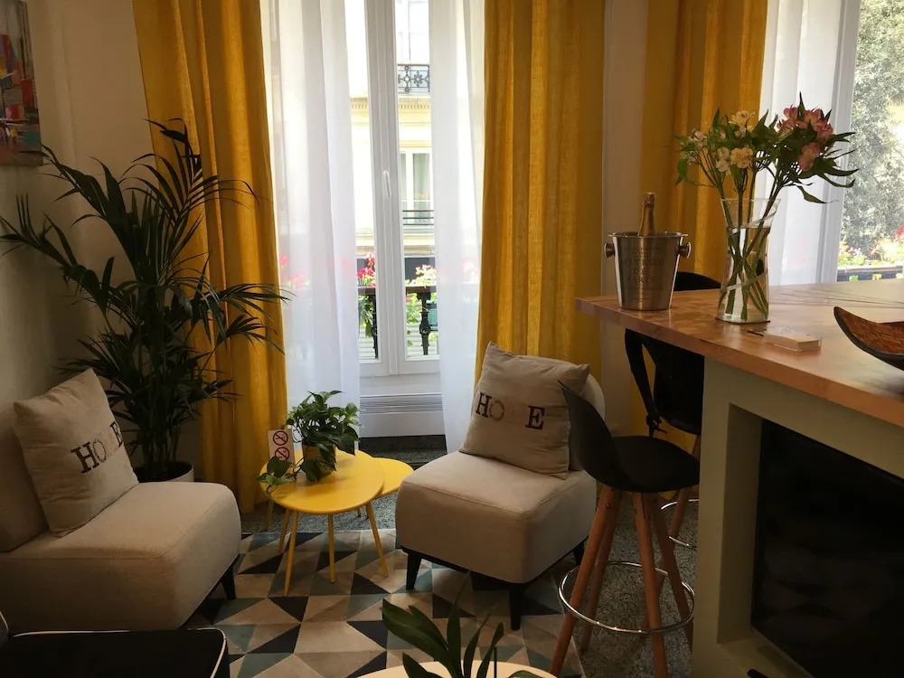 Paris City Flat