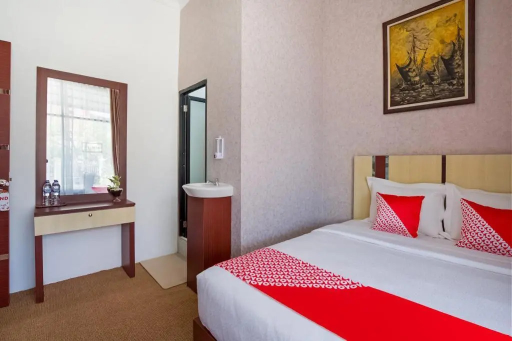 OYO 3225 Alinia Guest House Syariah