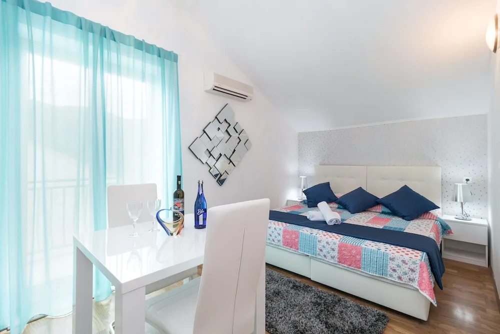 Villa Voinic 2