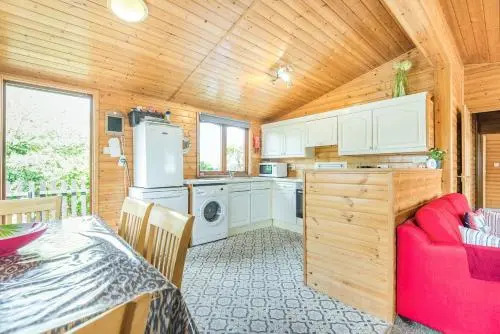 Rosy Lodge