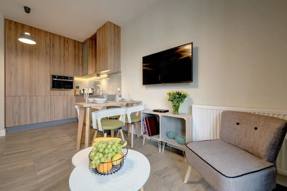 Live & Travel Apartments Number 1