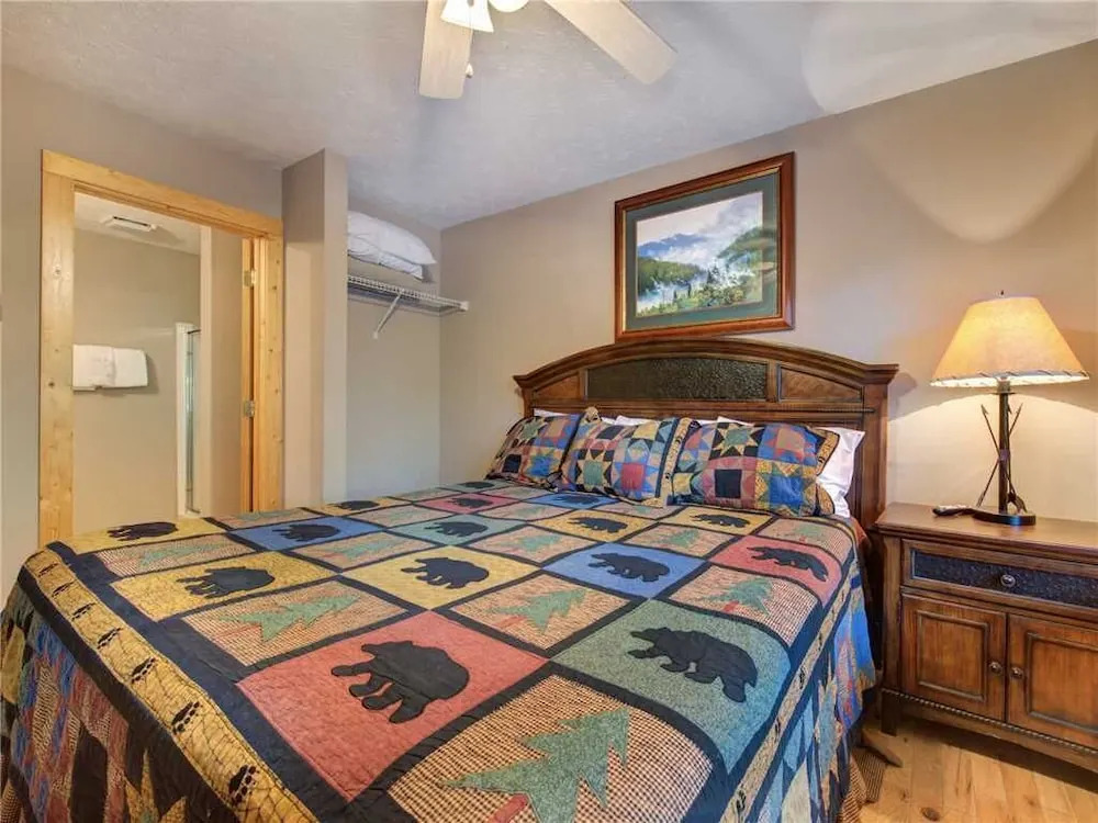 Bears Corner 3 Bedroom Home with Hot Tub