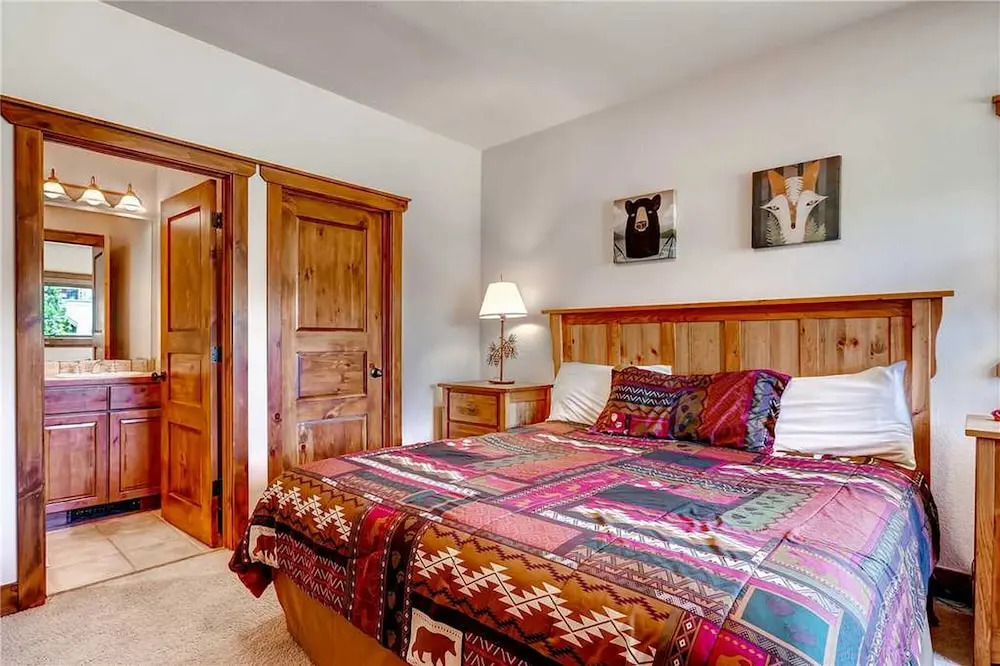 Saddlewood Townhomes