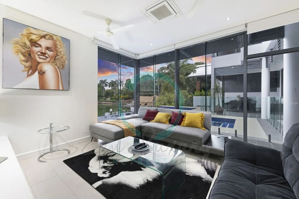 Zenlux Waterfront Mansion Infinity Pool Cinema
