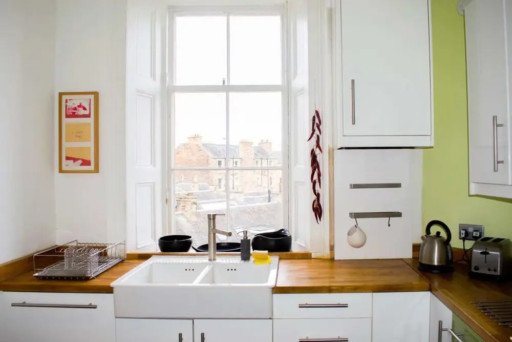 Stylish 4 Bedroom Stockbridge Home