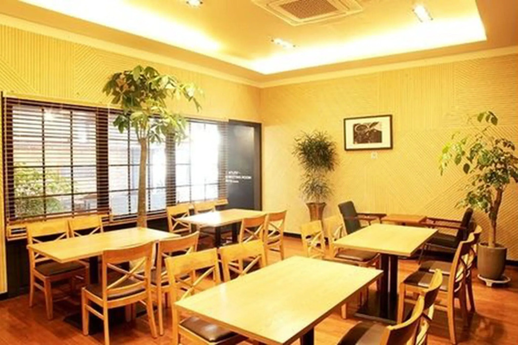 Sunshine Hotel