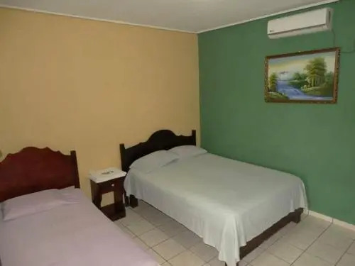 Lagunas Hotel