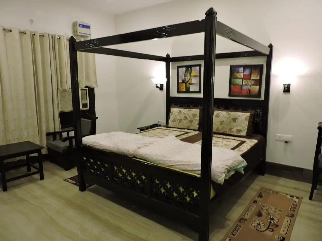 Pearl of Taj Home Stay