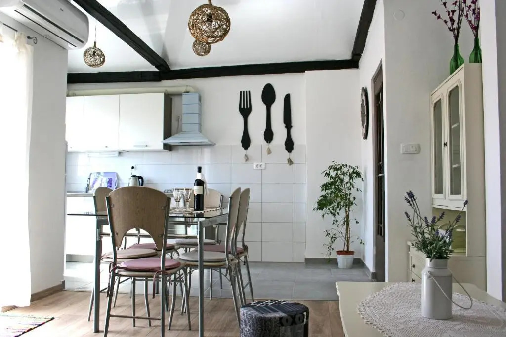 Luna Maris Apartments