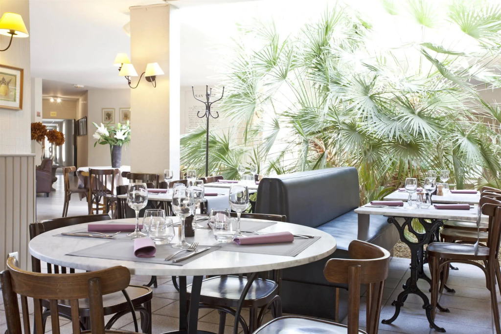 Golden Tulip Avignon Le Paradou