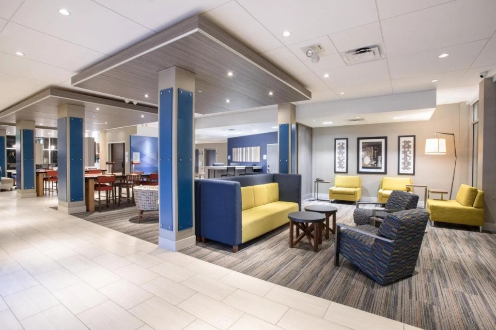 Holiday Inn Express & Suites - Denver NE - Brighton by IHG