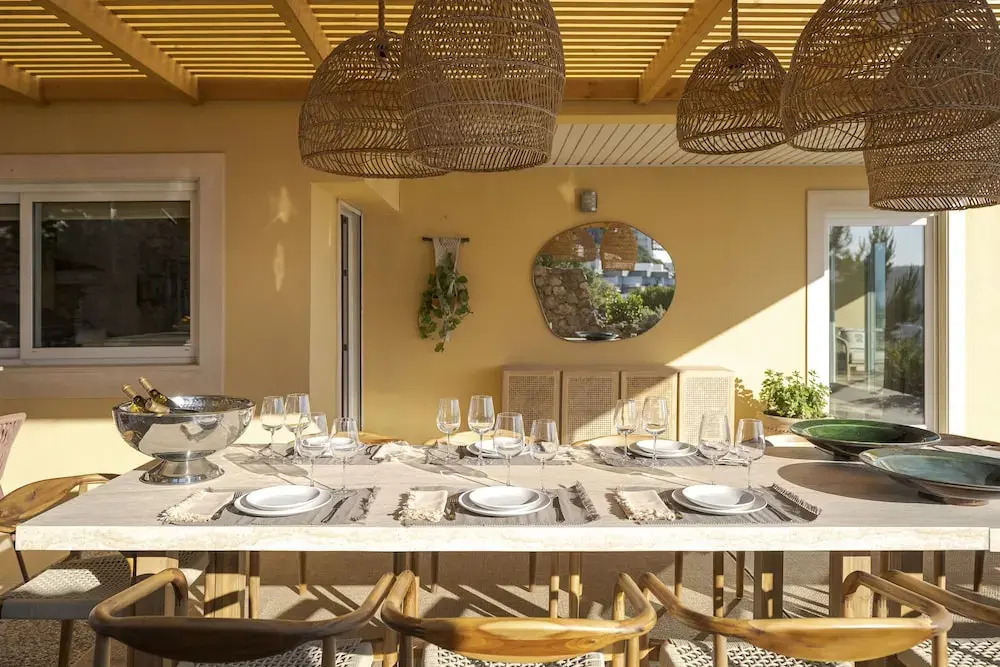 Coastline Arrabida Villa by Cadenzalux