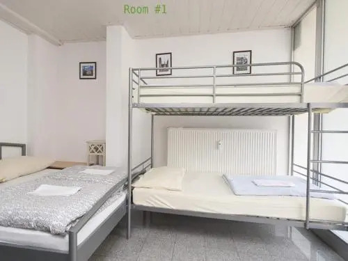 Hostel 24/2