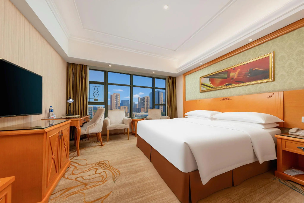 Vienna Hotel Shenzhen Gongming Nanhuan Road