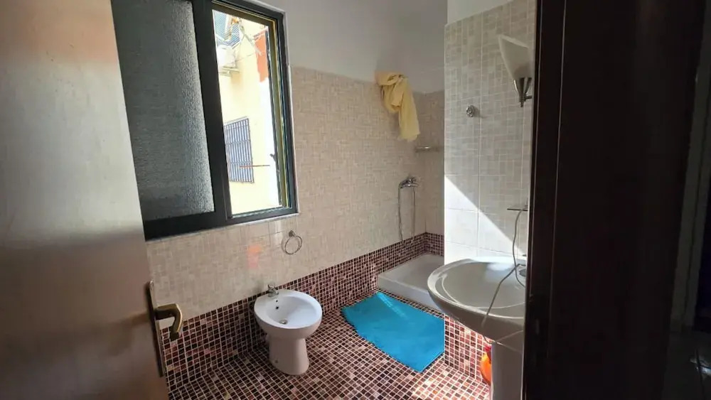 Tirent Apartment - Cozy Bedrooms Stay by Golem Beach.
