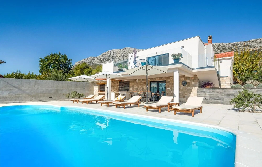 Gorgeous Home In Kastel Sucurac