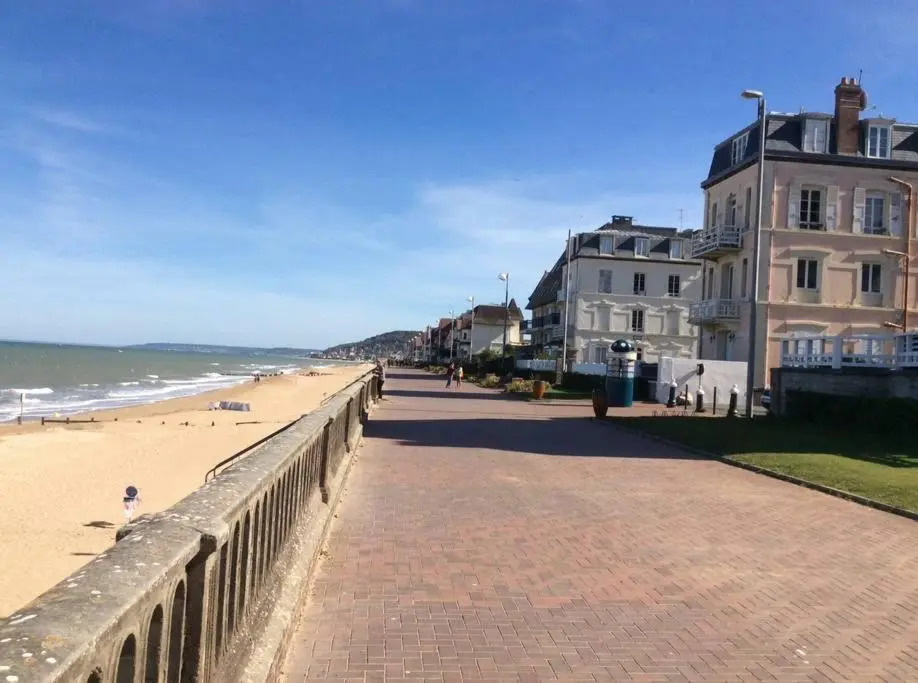 Cabourg centre, appartement pour 5 personnes à 100m de la mer