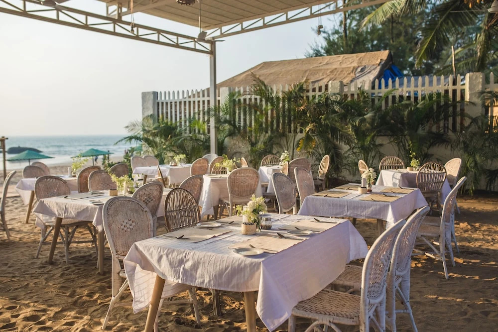 The White Resort