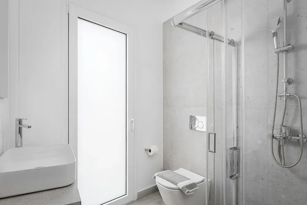 Athenian Hillside Residence