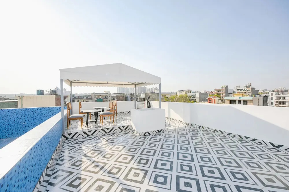 FabHotel The Premium Villa