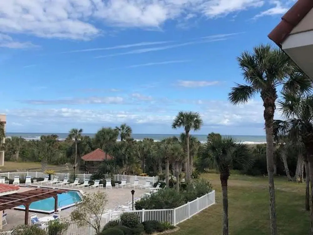 Ocean Village Club O33