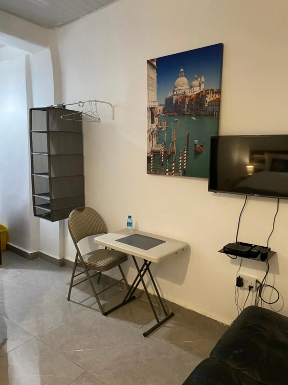 Belvoir Estate & Luxury Furnished 1Beds Basement Ground Floor Split Levels & 2Beds Upper Level Serviced Apart-Hotel & Residence