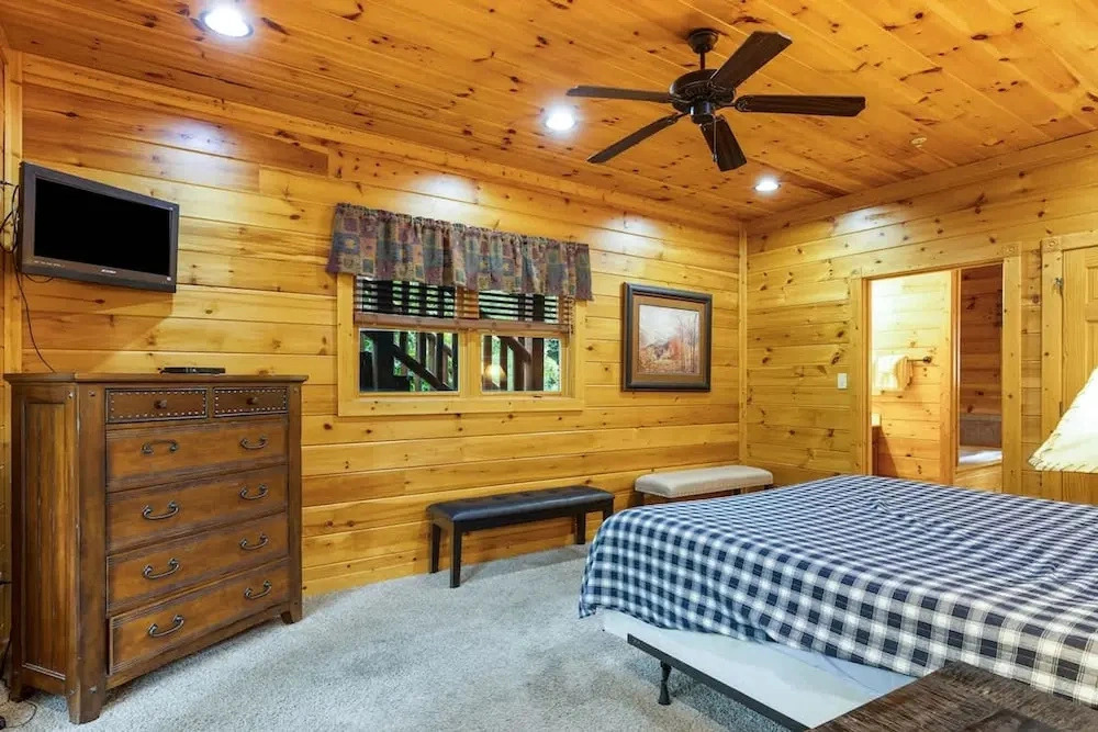 Private 8BR Gatlinburg Cabin w Amazing Views