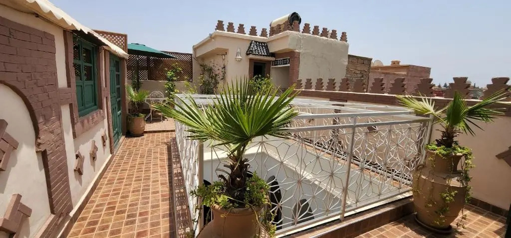 Dar Salam Palm