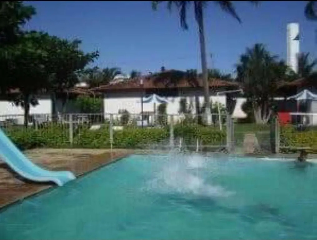 Aluguel de Flats condomínio Bangalô em Cabo Frio - BLOCO 15 APT 103
