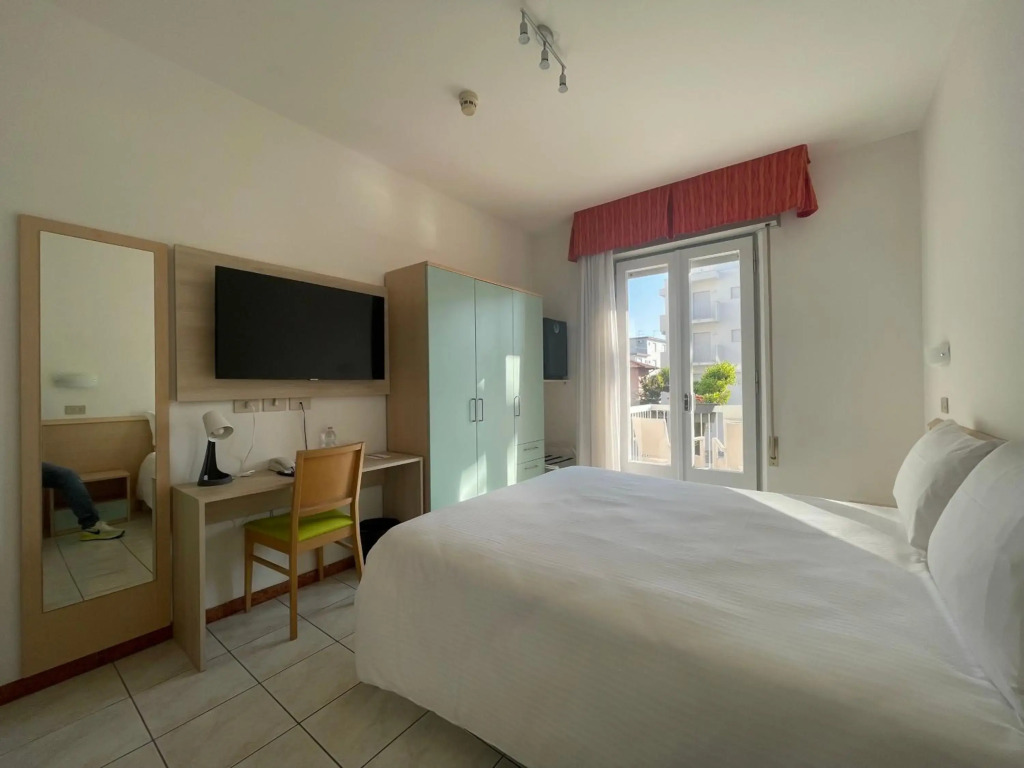 Hotel Athena