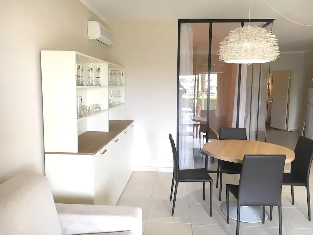 Apartment With one Bedroom in Lagos, With Private Pool, Enclosed Garden and Wifi