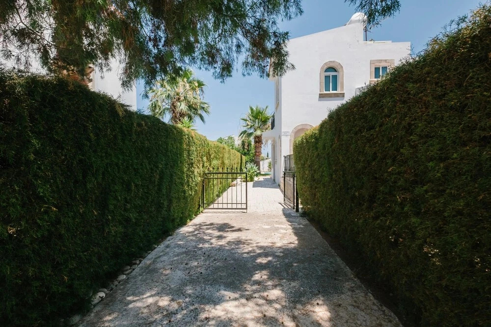 Cleopatra Villa